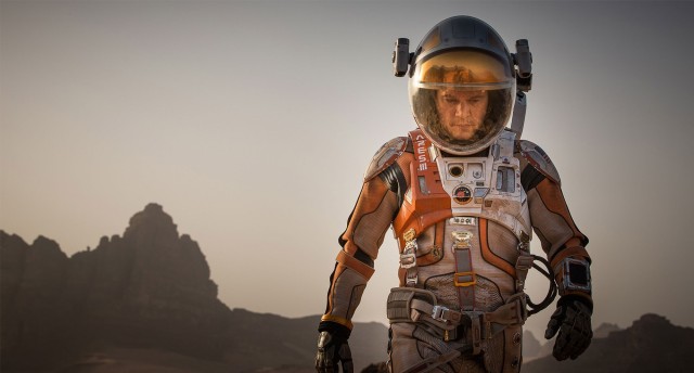 The Martian - Once More Hollywood Spends Millions to Rescue Matt Damon.  And He Deserves an Oscar For His Efforts.  